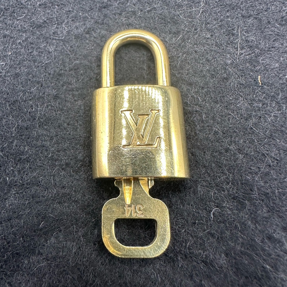 Louis Vuitton Padlock with Key #314